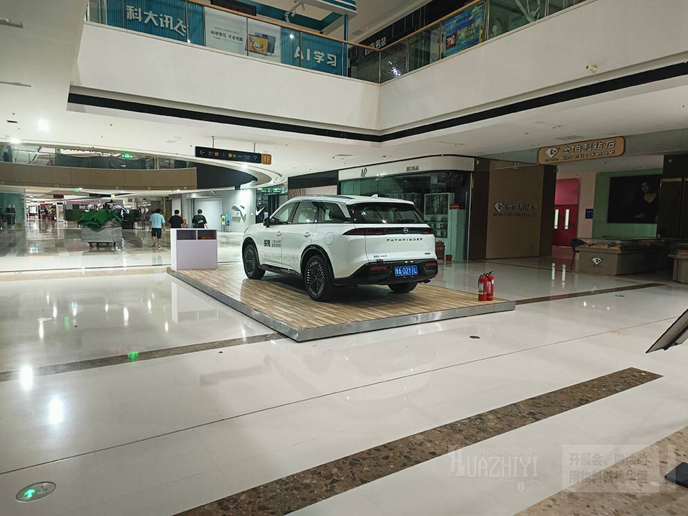 鄭州惠濟(jì)萬(wàn)達(dá)汽車品牌車展地臺(tái)出租現(xiàn)場(chǎng)直拍