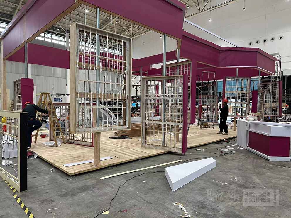會展中心室內(nèi)展位地臺租賃該怎么鋪設？
