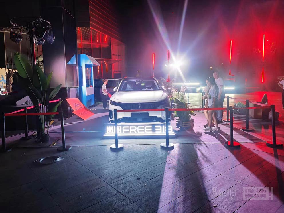 鄭州隔離帶出租負(fù)責(zé)布置商場(chǎng)外圍臨時(shí)車(chē)展