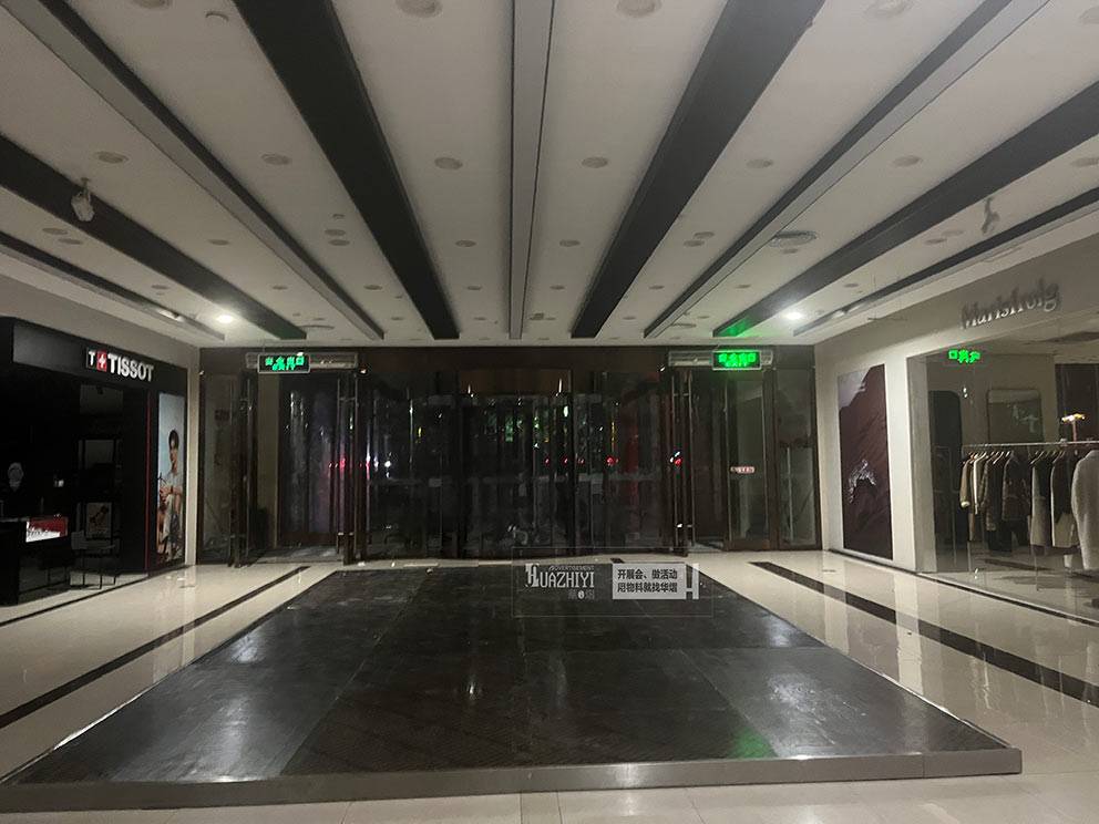 鄭州地臺出租公司鋪設商場臨時車展地臺