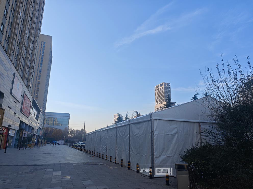 華熠篷房租賃廠家搭建河南省內(nèi)多個地市俄羅斯特賣篷房