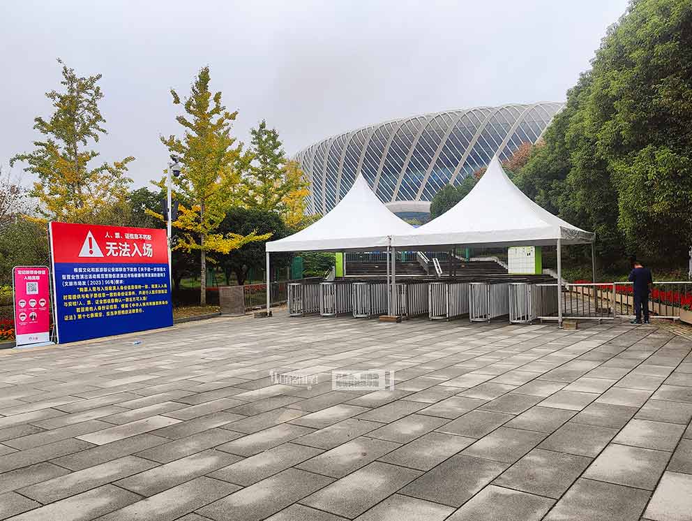 陳楚生2025演唱會武漢站由華熠帳篷鐵馬護(hù)欄租賃布場